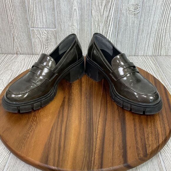 Crown Vintage Women's Size 8.5M Embossed Faux Leather Platform Loafers Green - Picture 6 of 10